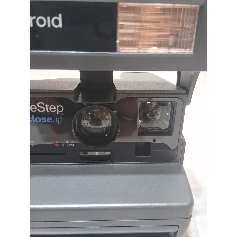 Polaroid One Step Close Up 600 Film Instant Camera w Strap 🔥🔥